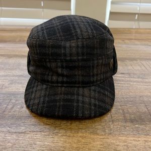 Stylish plaid Goorin Bros cadet private hat. Wool, very warm and comfortable